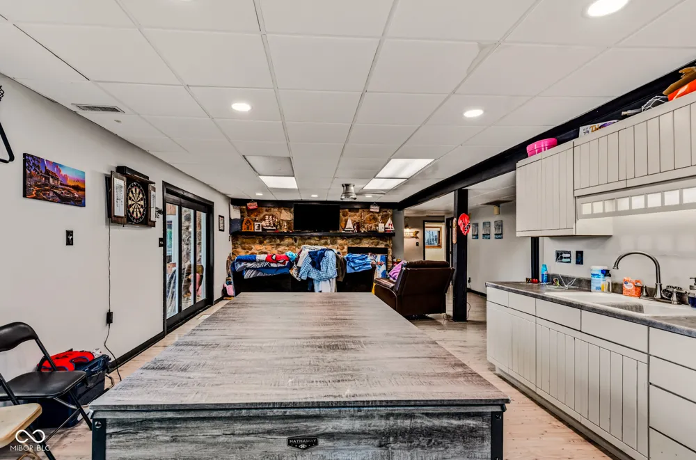16451 E Lake Shore Drive Hope, IN 47246