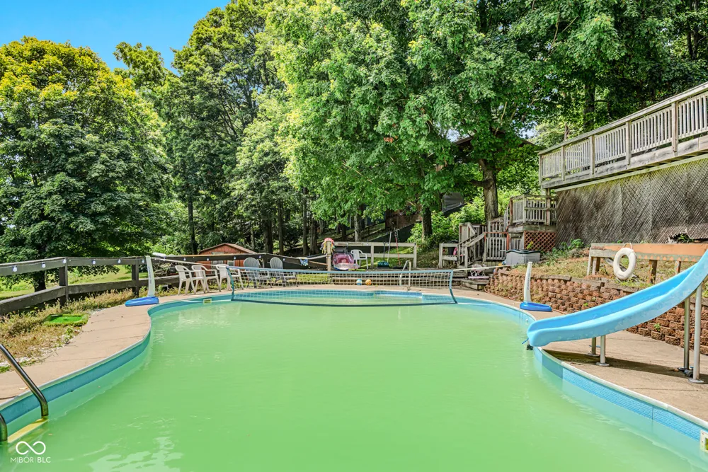 16451 E Lake Shore Drive Hope, IN 47246