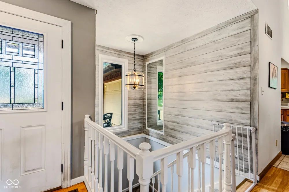 16451 E Lake Shore Drive Hope, IN 47246