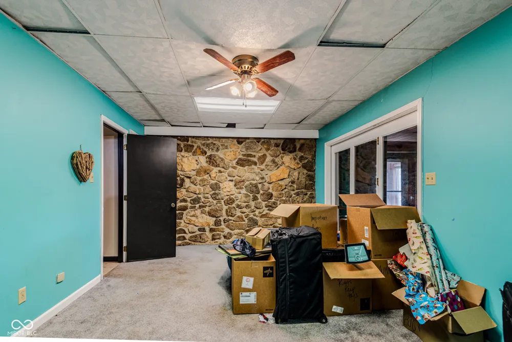 16451 E Lake Shore Drive Hope, IN 47246