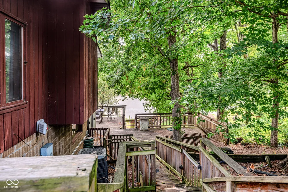 16451 E Lake Shore Drive Hope, IN 47246