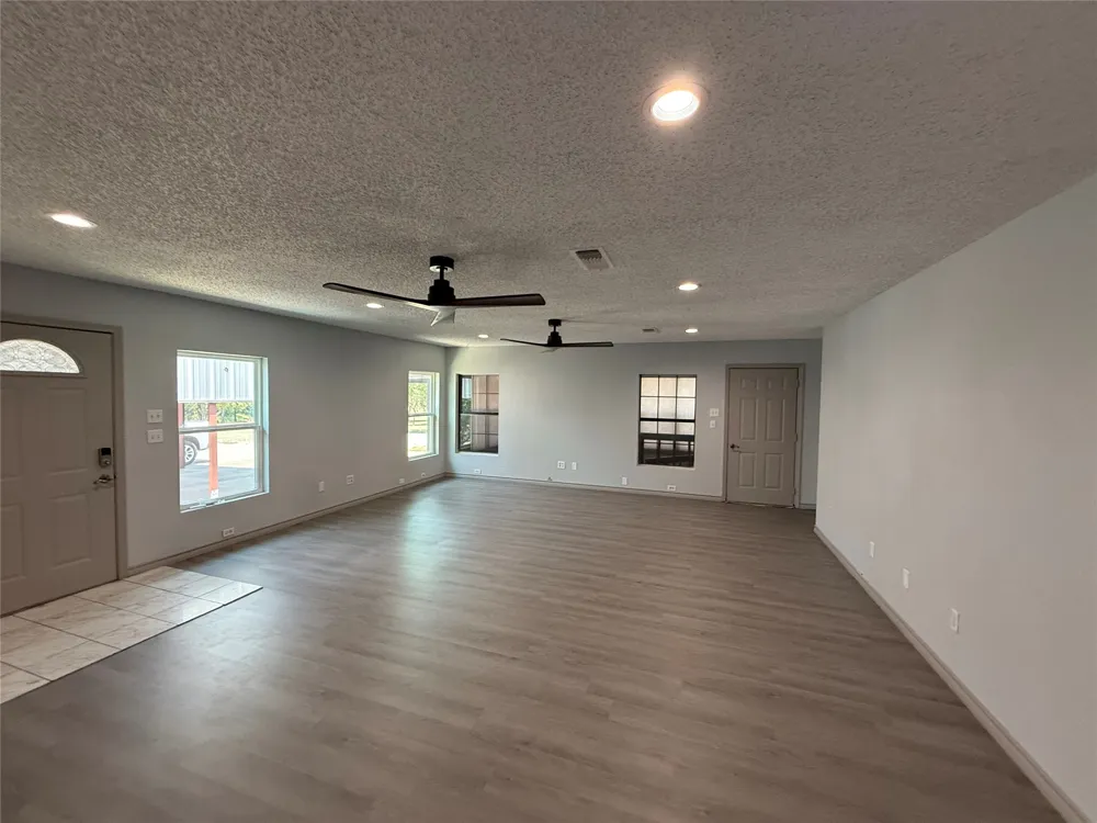 293 County Road 4773 Boyd, TX 76023