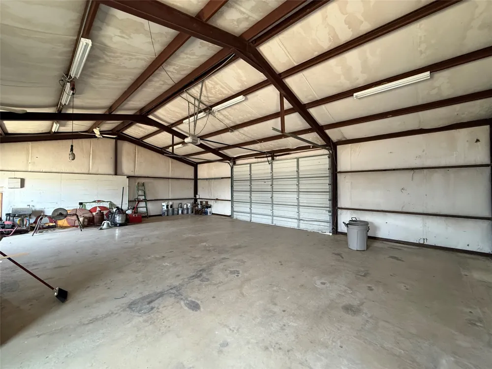 293 County Road 4773 Boyd, TX 76023