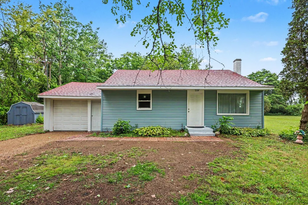 8630 M-140 South Haven, MI 49090