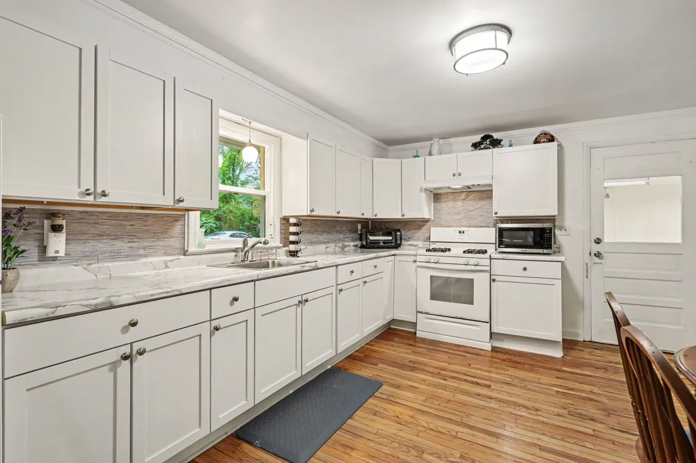 8630 M-140 South Haven, MI 49090