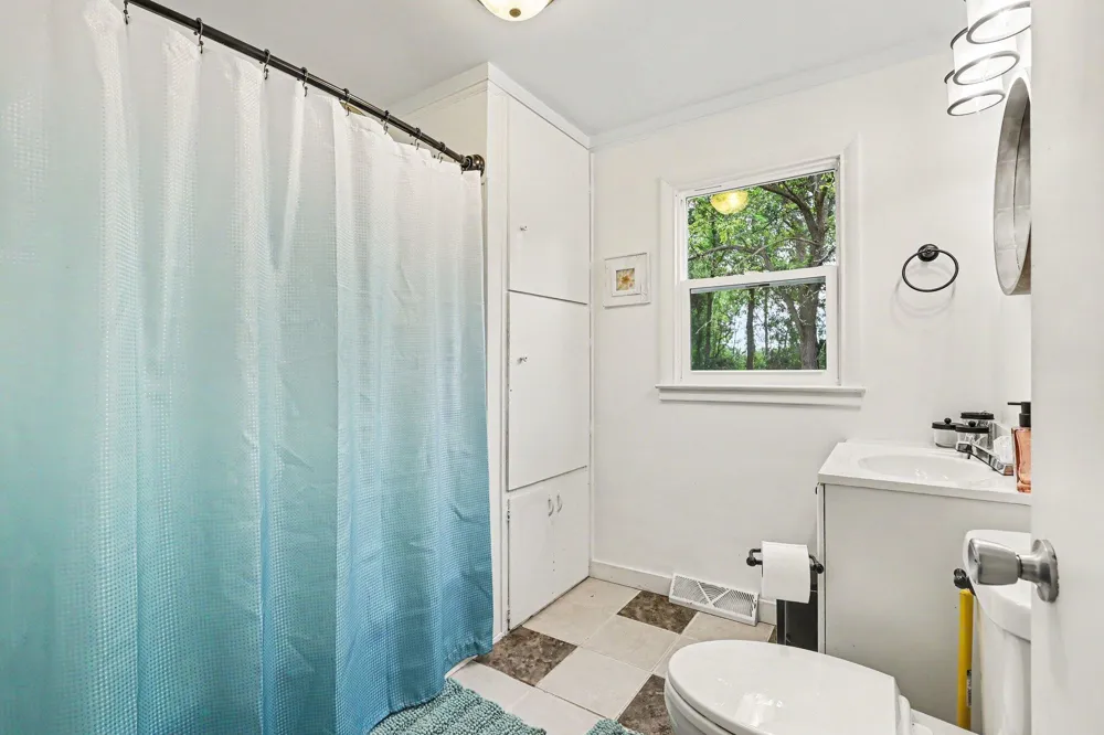 8630 M-140 South Haven, MI 49090