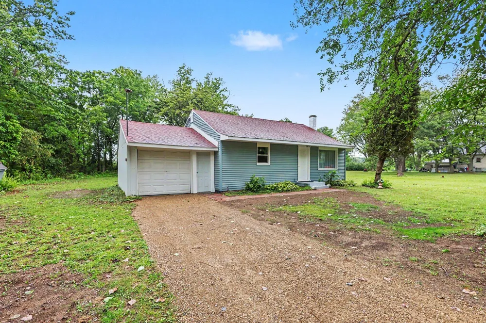 8630 M-140 South Haven, MI 49090