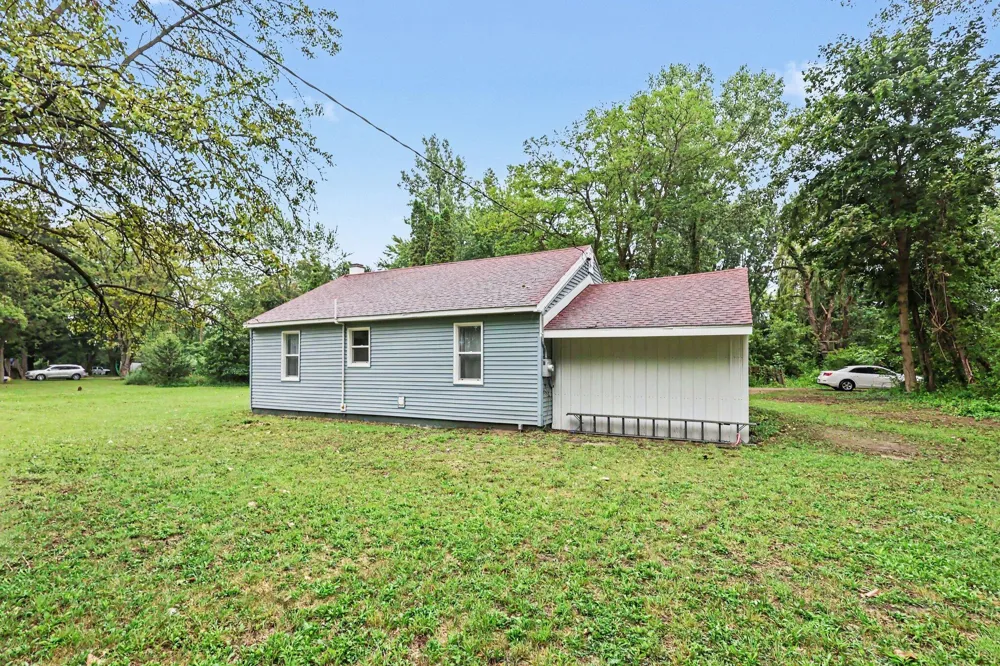8630 M-140 South Haven, MI 49090
