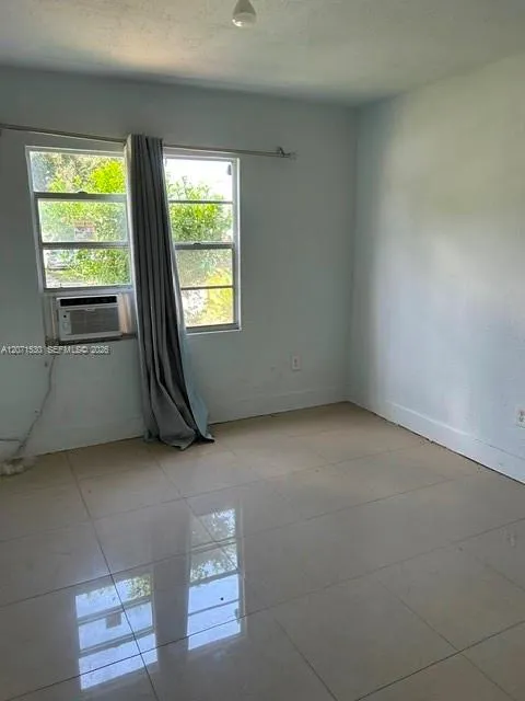 213 SW 11th St #A Dania Beach, FL 33004