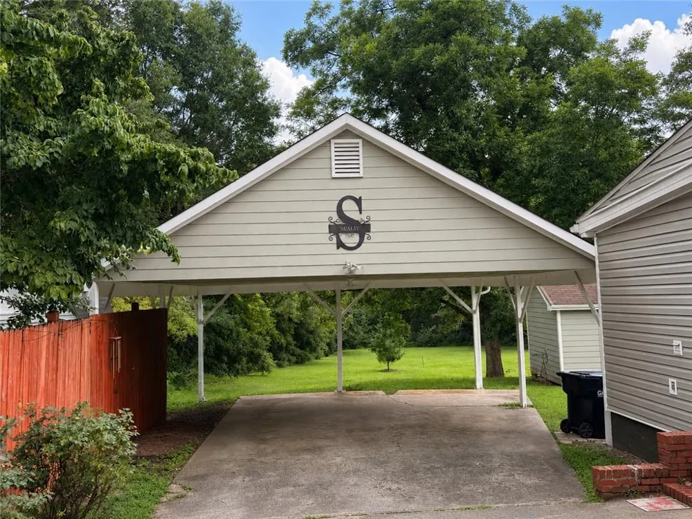 51 Carrollton Street Temple, GA 30179