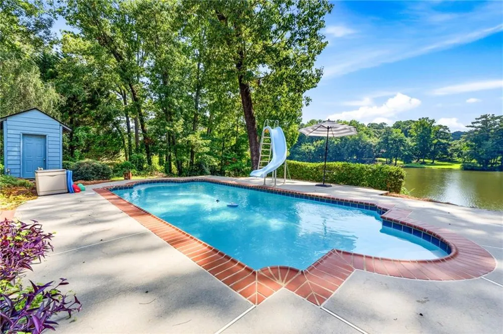 291 Flat Shoals Church Road Stockbridge, GA 30281