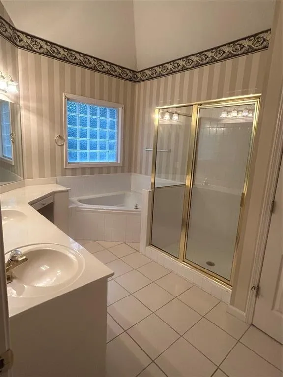 4271 Ivy Run Ellenwood, GA 30294