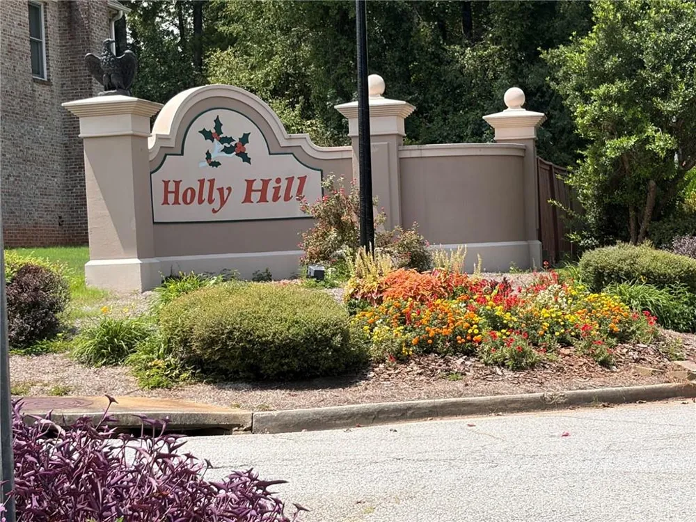 4271 Ivy Run Ellenwood, GA 30294