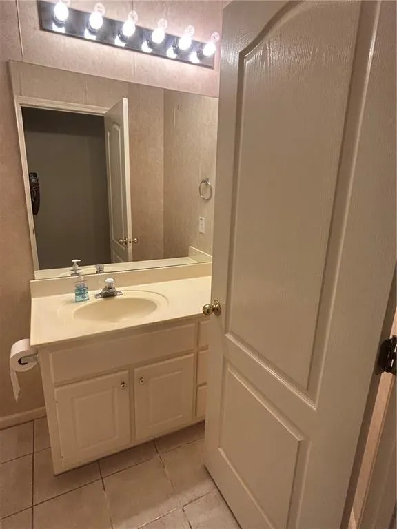 4271 Ivy Run Ellenwood, GA 30294