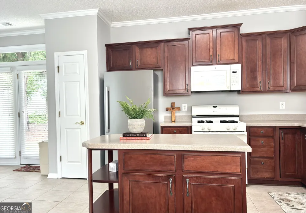 36 Ginger Gold DR Newnan, GA 30265