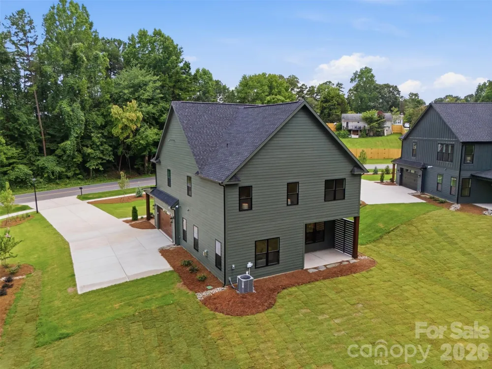 205 Parkdale Drive Belmont, NC 28012