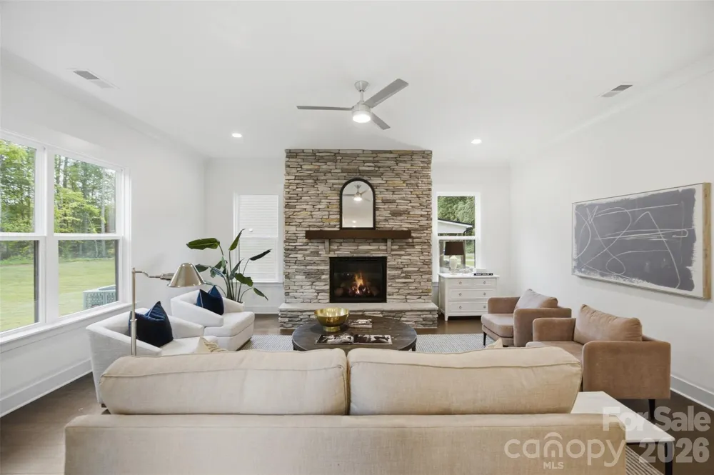 205 Parkdale Drive Belmont, NC 28012