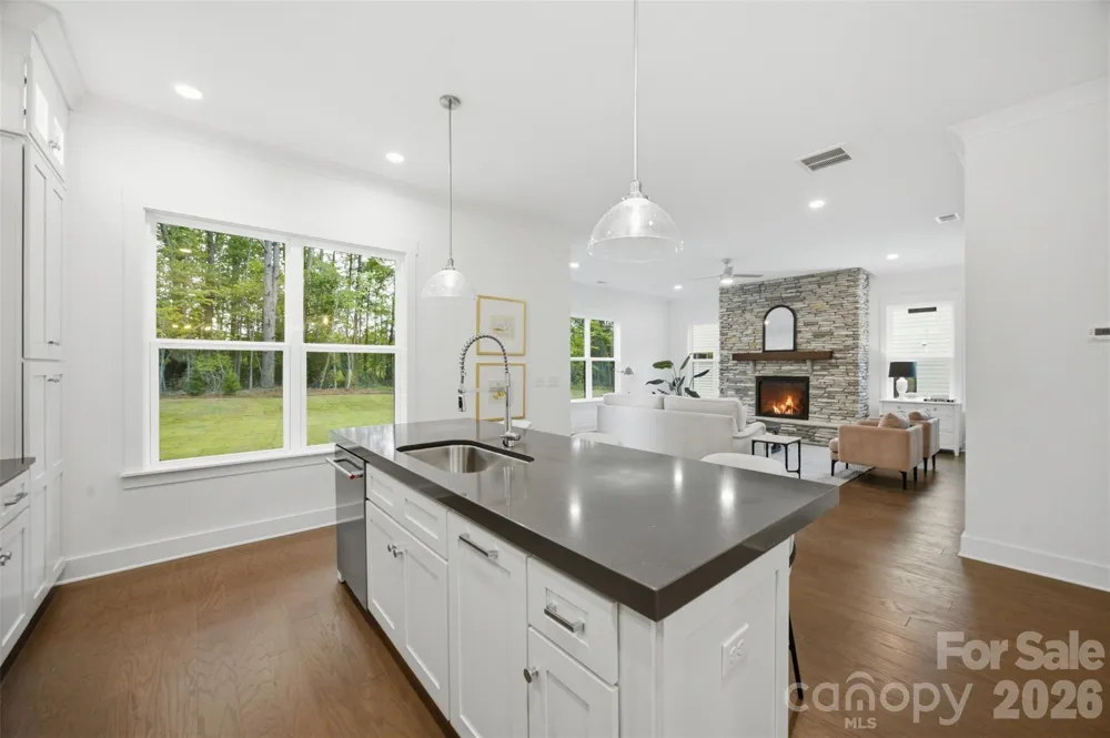 205 Parkdale Drive Belmont, NC 28012