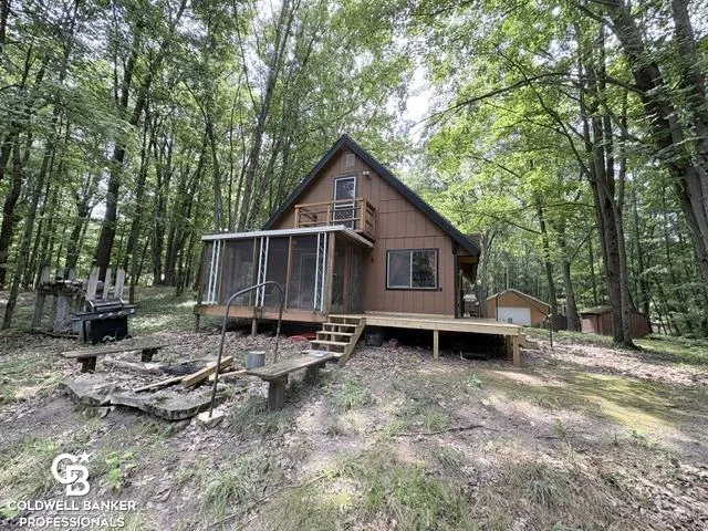 186 Hills Cir Circle Rose Lake Township, MI 49655