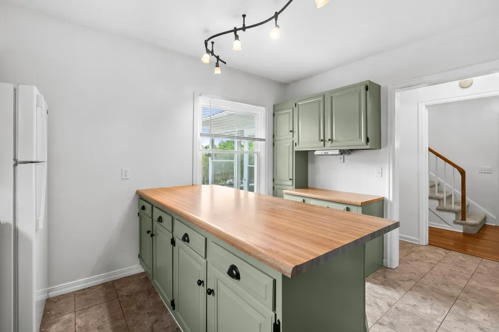 5048 Riverview Drive Cooper Charter Township, MI 49004