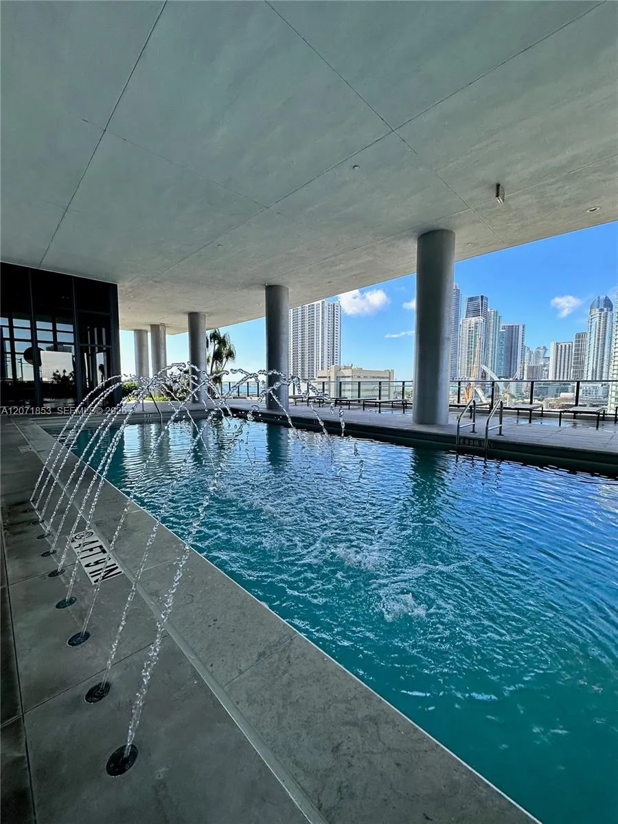 1600 NE 1st Ave #1508 Miami, FL 33132