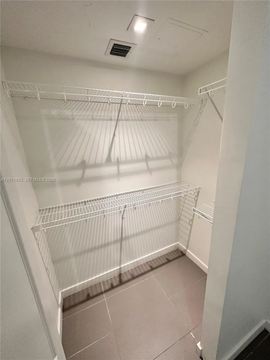 1600 NE 1st Ave #1508 Miami, FL 33132