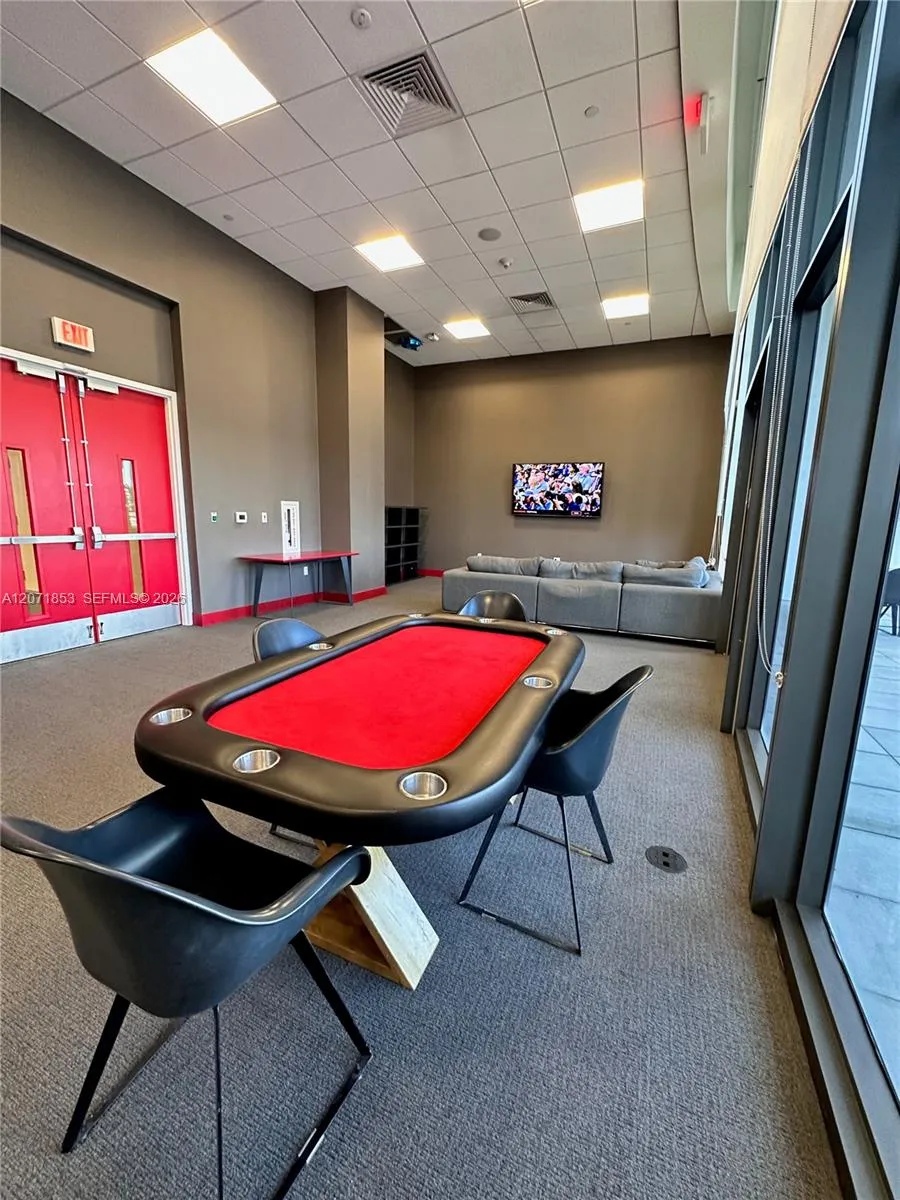 1600 NE 1st Ave #1508 Miami, FL 33132