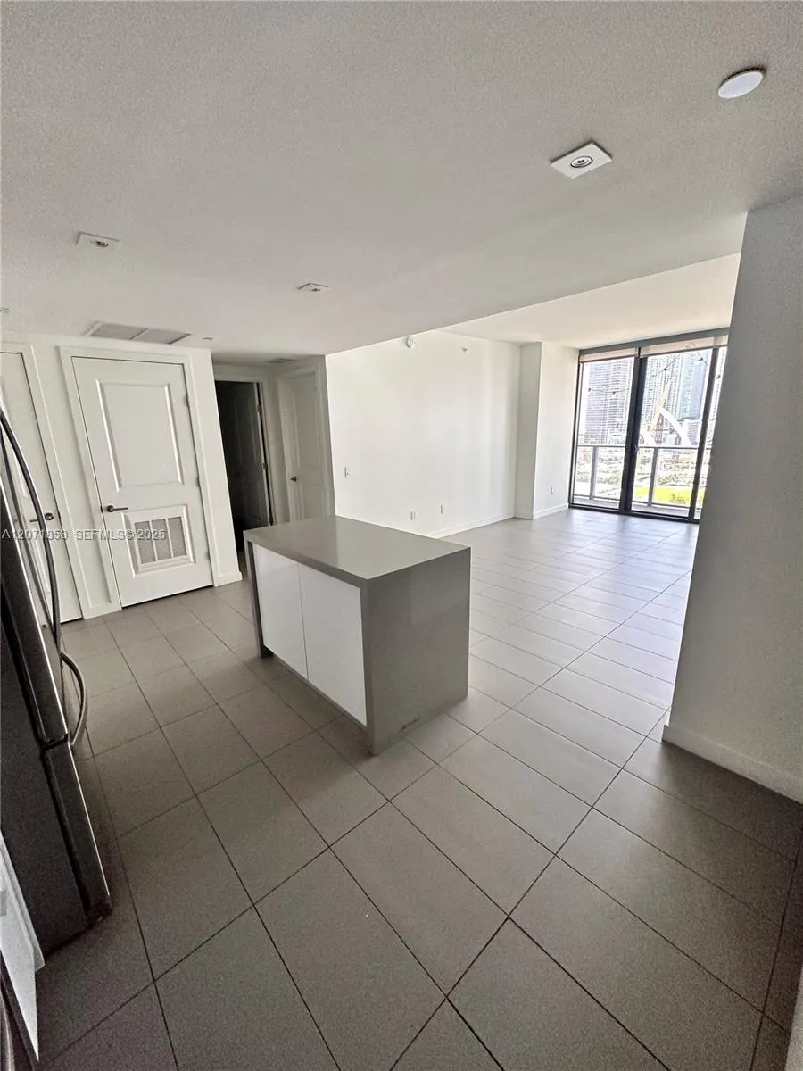 1600 NE 1st Ave #1508 Miami, FL 33132