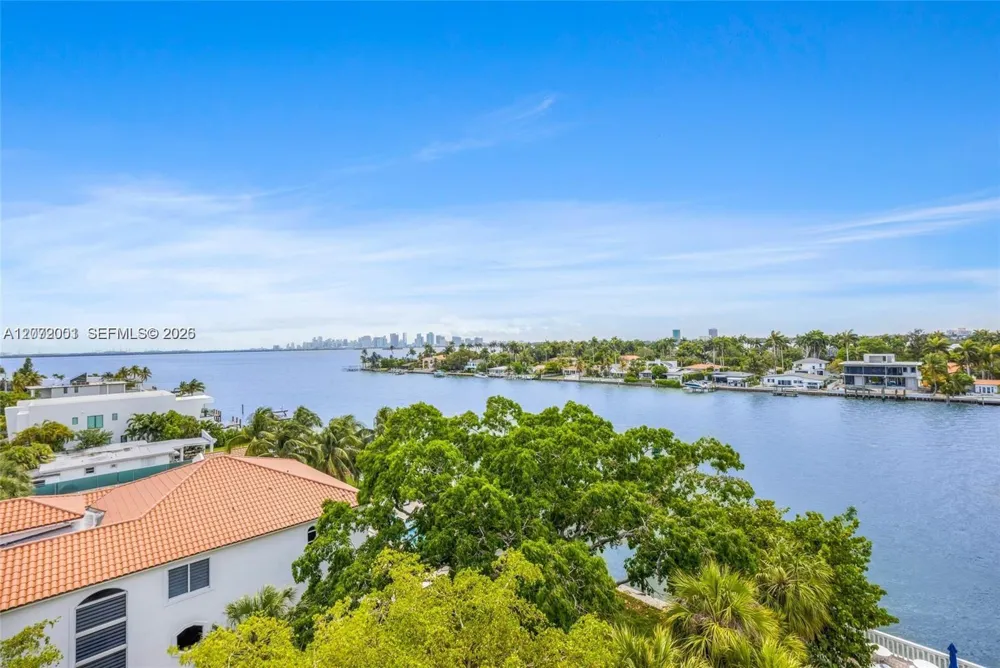 1455 Treasure Dr #7J North Bay Village, FL 33141