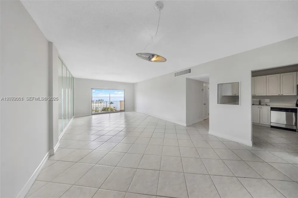 1455 Treasure Dr #7J North Bay Village, FL 33141