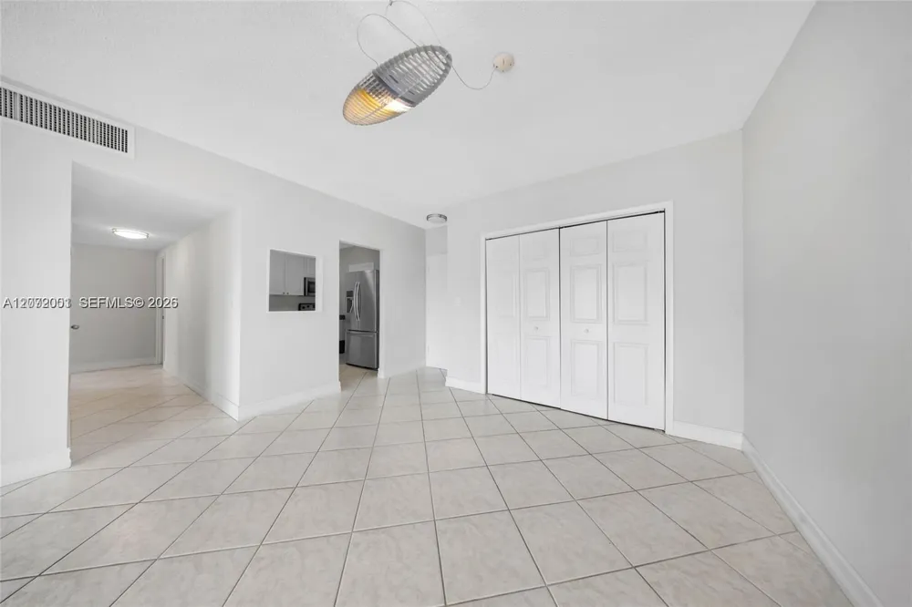 1455 Treasure Dr #7J North Bay Village, FL 33141