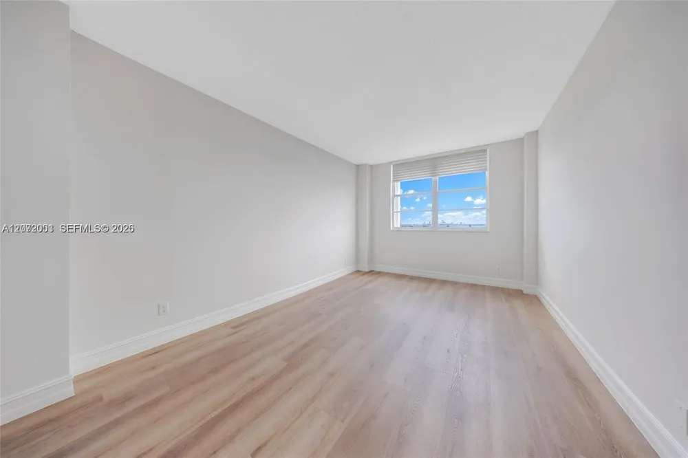 1455 Treasure Dr #7J North Bay Village, FL 33141