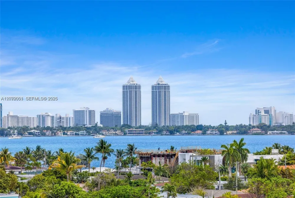 1455 Treasure Dr #7J North Bay Village, FL 33141
