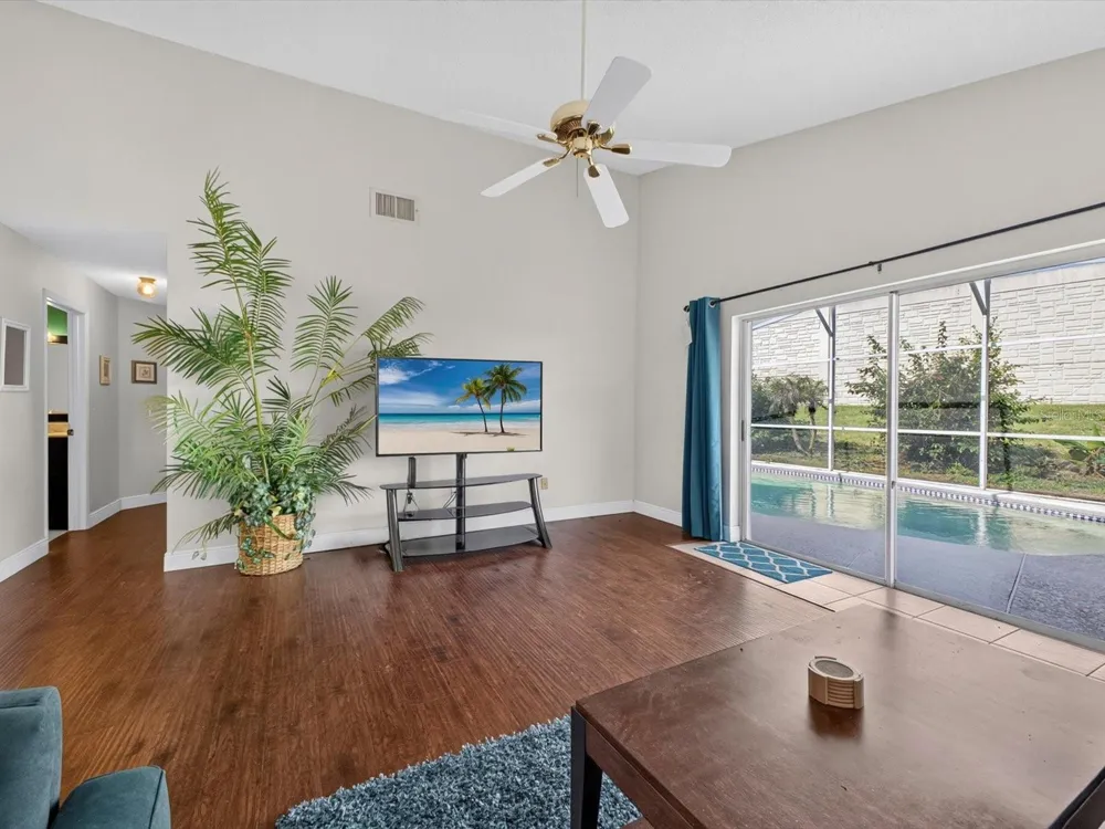 267 ROCHESTER LOOP Davenport, FL 33897
