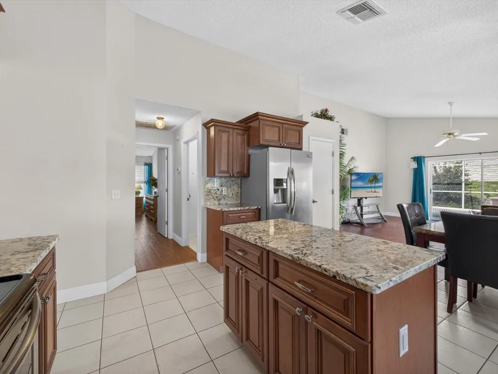 267 ROCHESTER LOOP Davenport, FL 33897