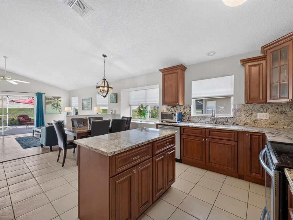 267 ROCHESTER LOOP Davenport, FL 33897