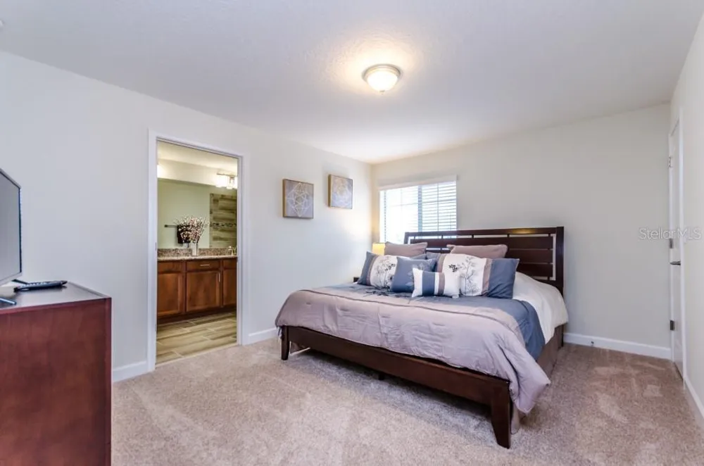 9047 DOGLEG DRIVE Davenport, FL 33896