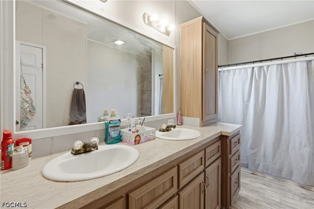Dustin Drive Labelle, FL 33935