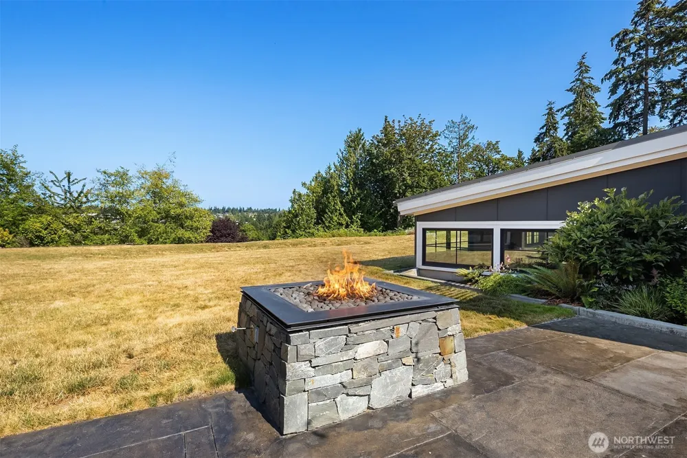 21727 117th Place W Woodway, WA 98020
