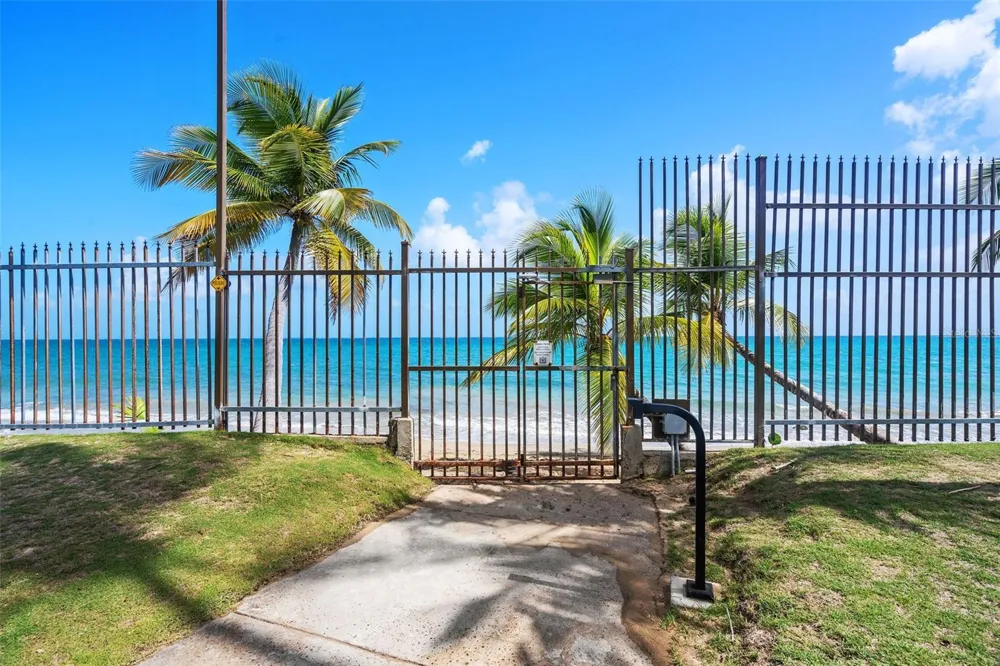 2305 LAUREL #106 San Juan, PR 00913
