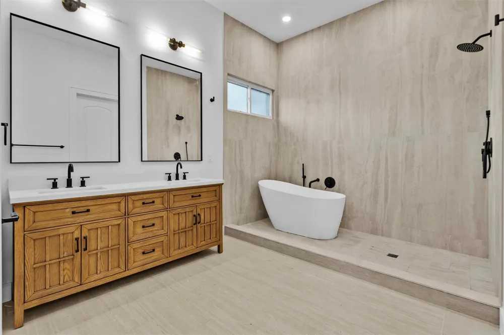 1806 De Milo Drive Houston, TX 77018
