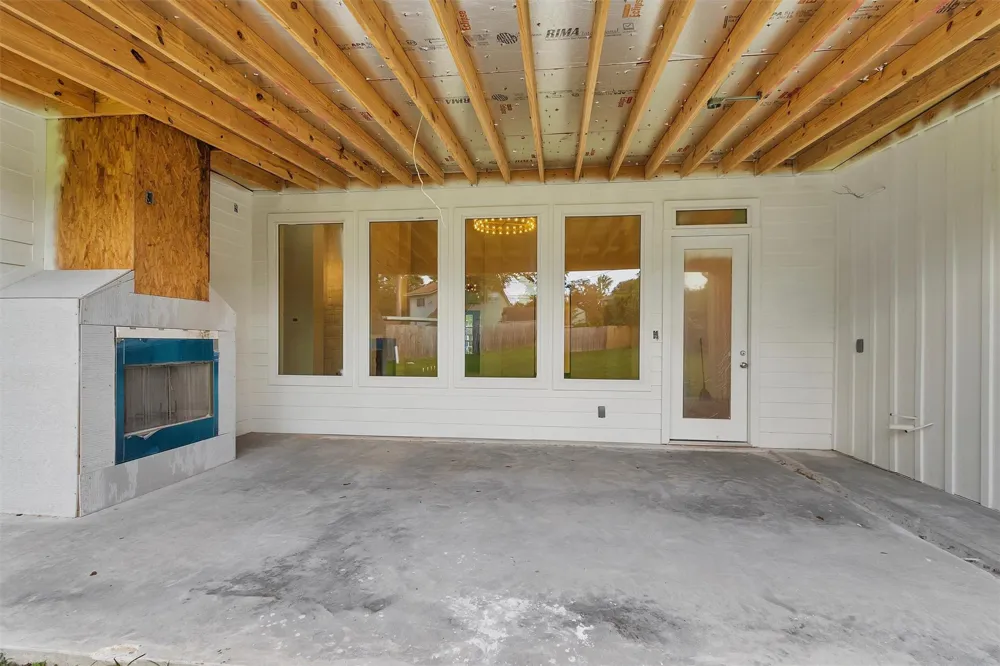 1806 De Milo Drive Houston, TX 77018