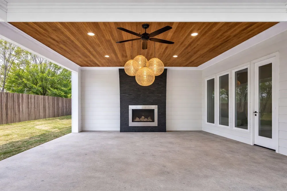 1806 De Milo Drive Houston, TX 77018