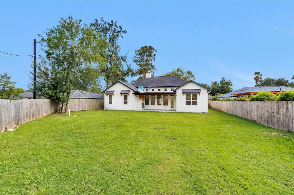 1806 De Milo Drive Houston, TX 77018