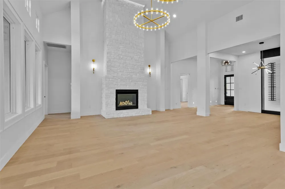 1806 De Milo Drive Houston, TX 77018