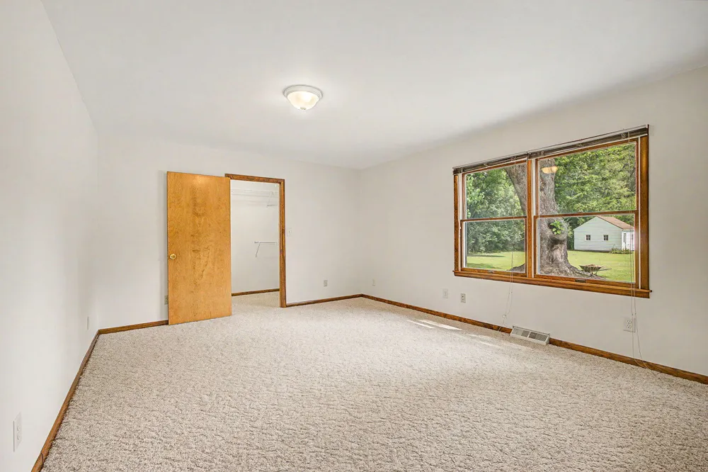 2511 Reynolds Road Jackson, MI 49201