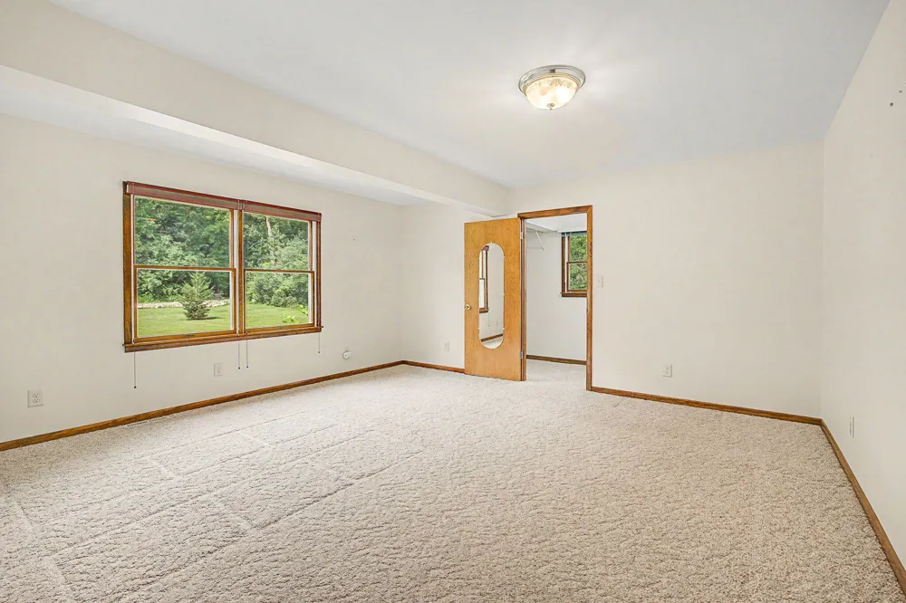 2511 Reynolds Road Jackson, MI 49201