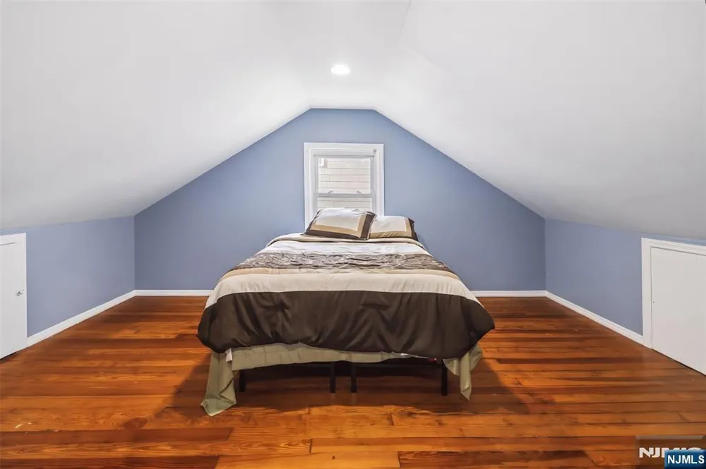 48 Laurel Avenue East Orange, NJ 07017
