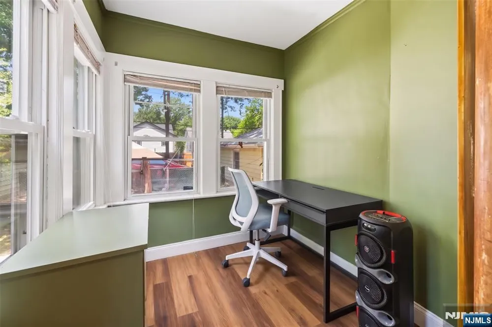 48 Laurel Avenue East Orange, NJ 07017