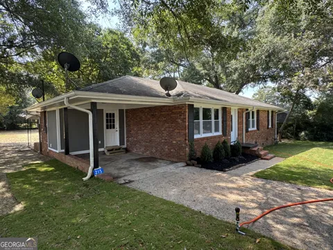 215 Denham ST